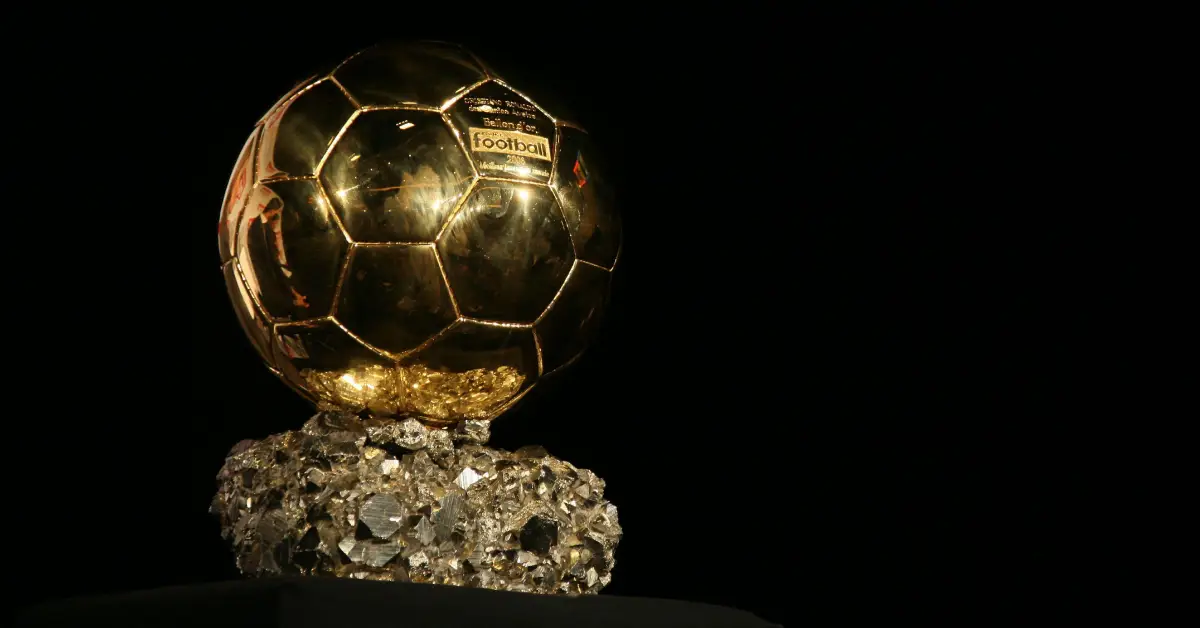 Troféu do Bola de Ouro da revista France Football