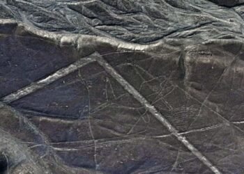 A descoberta de novos geoglifos em Nazca