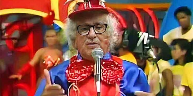 O apresentador de TV Chacrinha