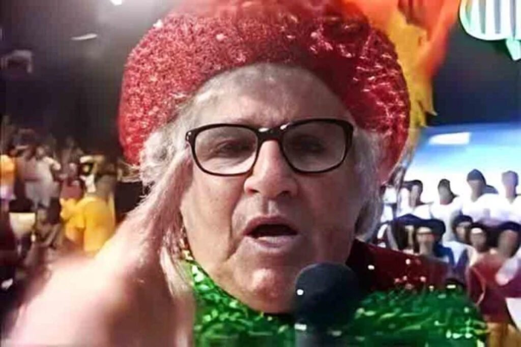 O apresentador de TV Chacrinha