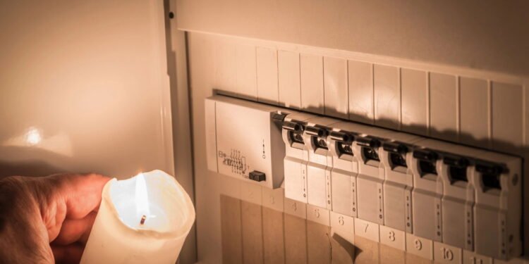 Cientistas apontam risco de apagão mundial em 2025 - depositphotos.com / thomas_koschnick.gmx.de