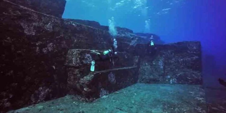 Misteriosa pirâmide subaquática, localizada perto das Ilhas Ryukyu, no Japão - Reprodução/Video/YouTube/History Channel