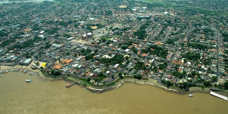 Parintins, Amazonas - Brasil - wikimedia commons/Mário Oliveira - MTUR