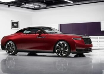 Rolls-Royce La Rose Noire Droptail