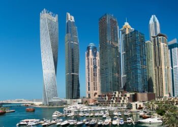 Cayan Tower: Ícone moderno ou fracasso imobiliário em Dubai?