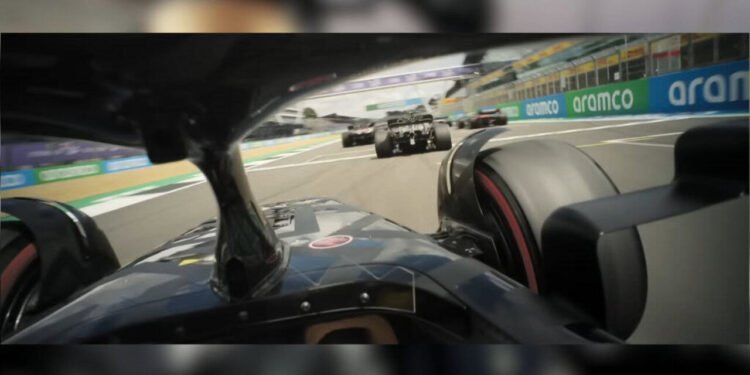 Cena de F1 - O Filme: longa-metragem da Apple - Reprodução/YouTube