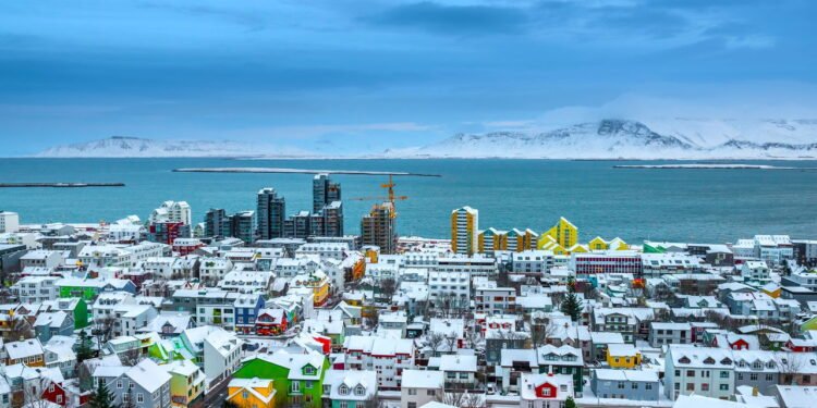 Reykjavik, capital da Islândia - depositphotos.com / surangastock