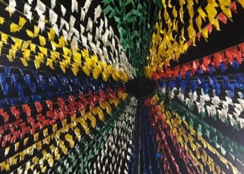 Bandeirinhas de São João