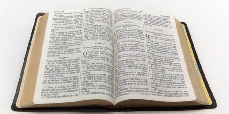 Bíblia aberta