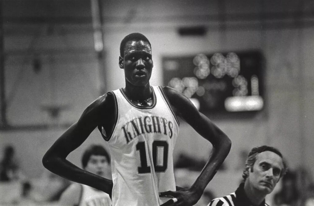 Manute Bol, jogador mais alto da história da NBA