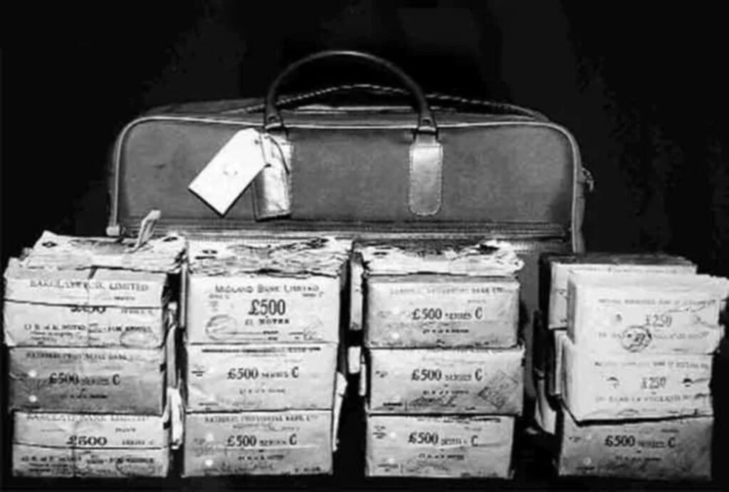 Dinheiro - assalto ao trem pagador