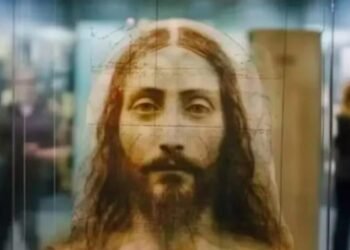 Inteligência artificial criou representação do rosto de Jesus Cristo usando o Santo Sudário