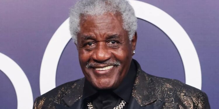 O ator e cantor Tony Tornado