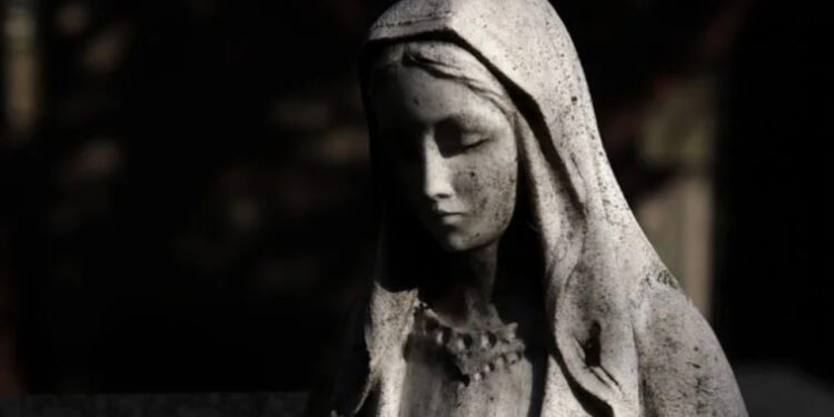 Estátua da Virgem Maria - Jacques GAIMARD/Pixabay