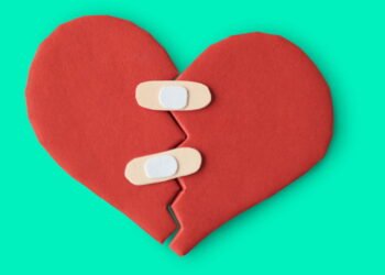 Flagrados pela câmera do beijo: Quando a vida real vira letra de música do Coldplay