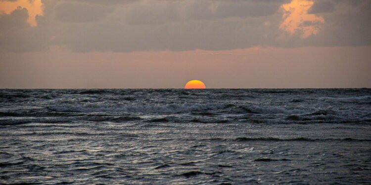 Pôr do sol na Ilha de Marajó - depositphotos.com / temaiseme