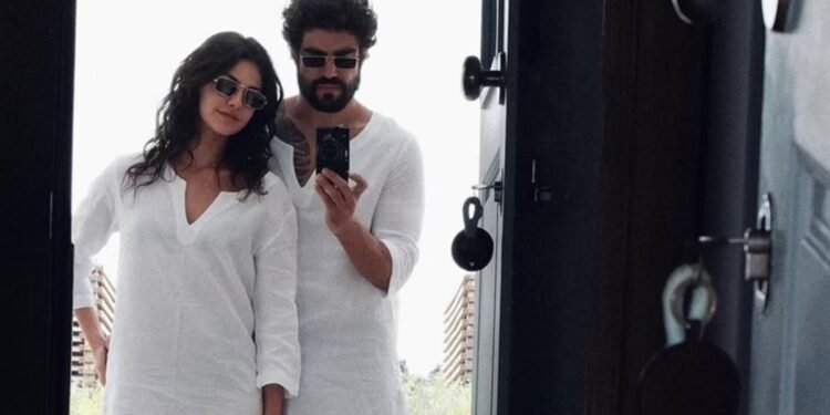 Vitoria Bohn e Caio Castro