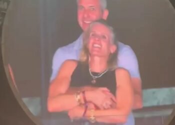 Flagra de traição em show do Coldplay