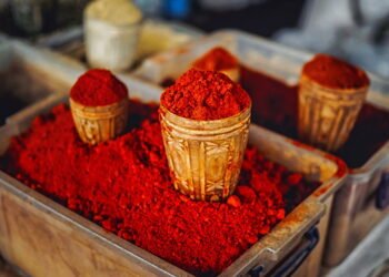 Páprica ou colorau? Descubra agora as diferenças que ninguém te contou