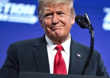 Aroma da vitória: As fragrâncias premium de Trump