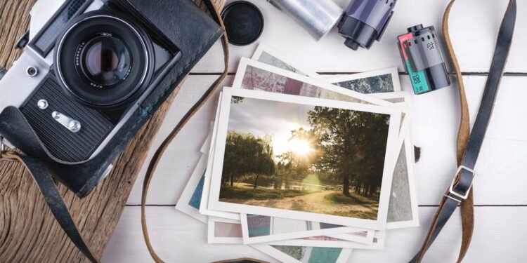 É possível trazer cores para uma foto em preto e branco - depositphotos.com / Ovydyborets