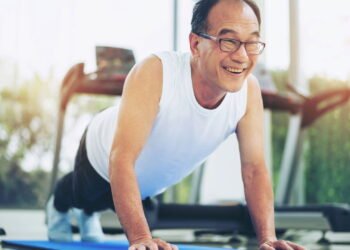 Saiba como manter a massa muscular após os 60 anos