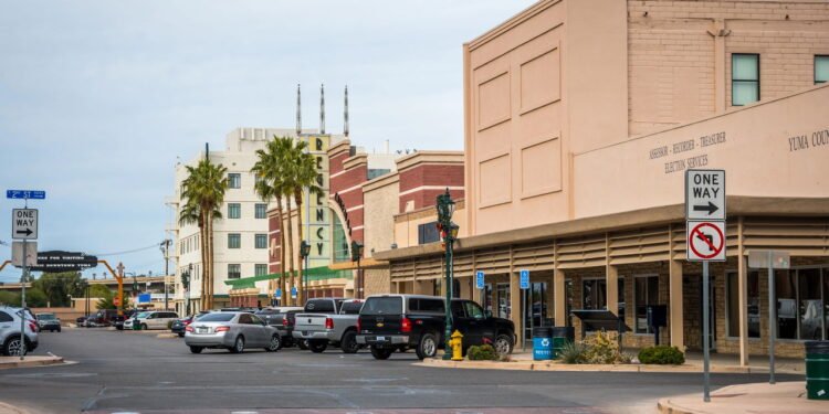 Yuma: Uma cidade bem conhecida como o lugar mais ensolarado da Terra - depositphotos.com / CheriAlguire