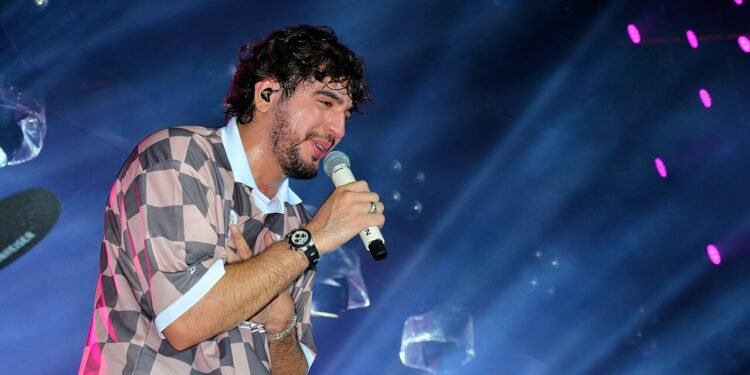 Nattan é um dos cantores mais famosos do Brasil na atualidade - Wikimedia Commons/Jhon Martins/GEA