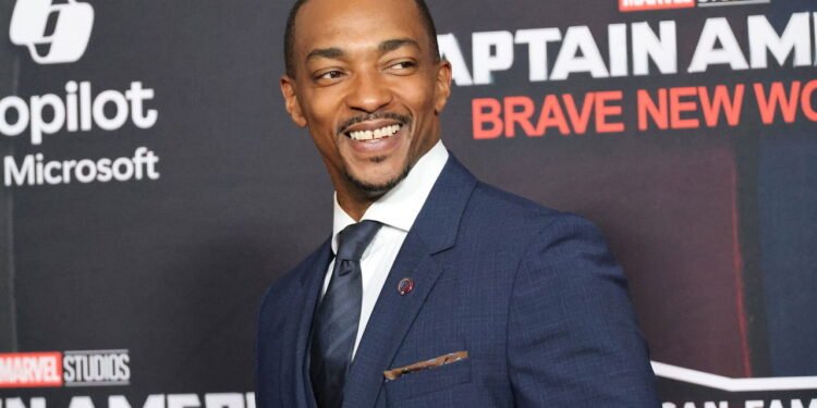 Anthony Mackie, Capitão América em Vingadores: Doomsday - depositphotos.com / Jean_Nelson