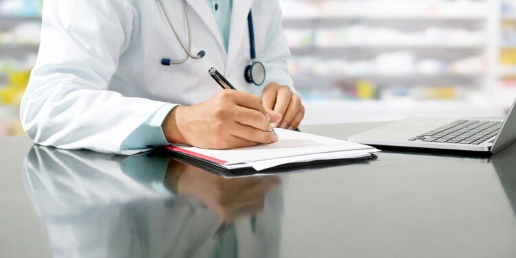 É possível encontrar muitas farmácias em cada canto do Brasil - depositphotos.com / BiancoBlue