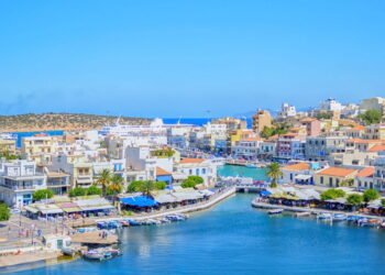 Conheça o destino na Grécia que chama atenção dos turistas