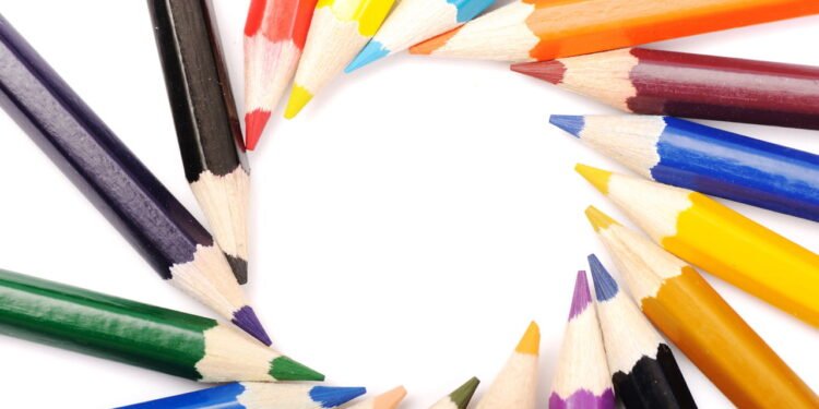 Um universo cheio de cores - depositphotos.com / ZouZou