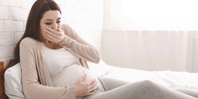 Enjoo é um dos sintomas mais comuns de uma gestação - depositphotos.com / Milkos