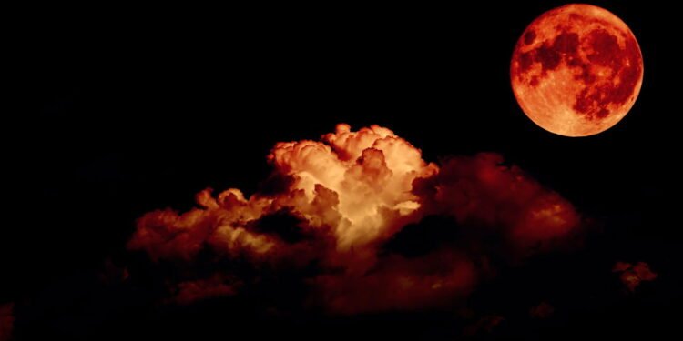 A próxima Lua de Sangue acontecerá entre os dias 7 e 8 de setembro de 2025 - depositphotos.com / sukanda