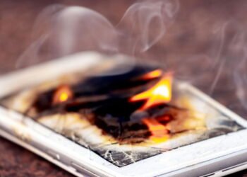 Celular pegando fogo