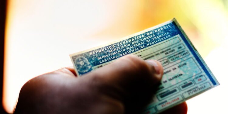 Beneficiários da CNH Social ampliam oportunidades de emprego e mobilidade