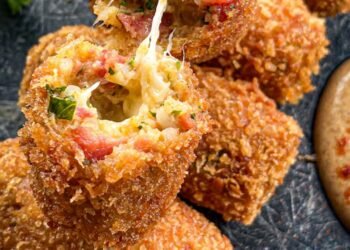 Bolinho de arroz simples: rápido, saboroso e perfeito para reaproveitar sobras