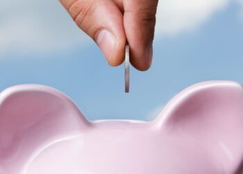 Bancos comerciais x Cooperativas de crédito: Entenda as diferenças e escolha a melhor opção para seu negócio