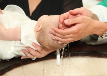 Batismo e identidade: um conflito em cerimônias religiosas