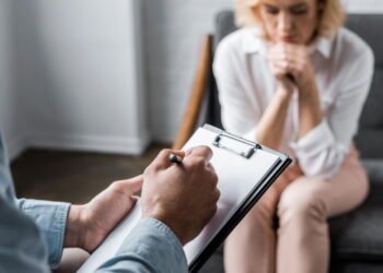 Depressão em 2025: informações essenciais para entender e buscar ajuda