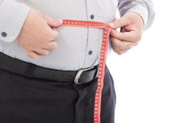 Obesidade global: aumento do IMC em adultos preocupa autoridades de saúde