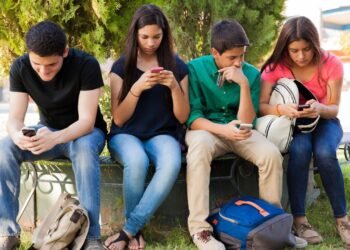 Conta de adolescentes no Instagram: conheça as novas regras que protegem os jovens