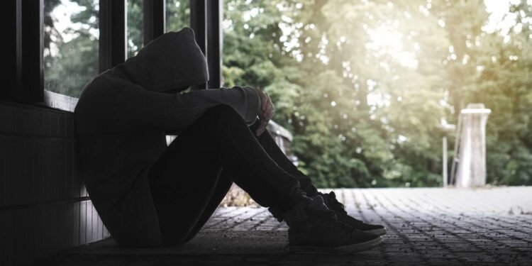 Isolamento social: o sintoma invisível que está roubando sua saúde