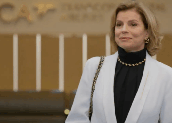 Debora Bloch como Odete Roitman