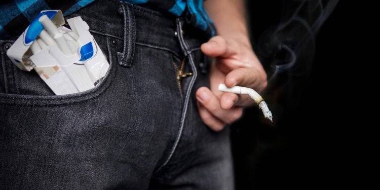 Fumar demais pode estar diminuindo seu desejo sexual e acabando com seu casamento