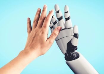 Robôs cuidadores: o futuro da terceira idade já começou?