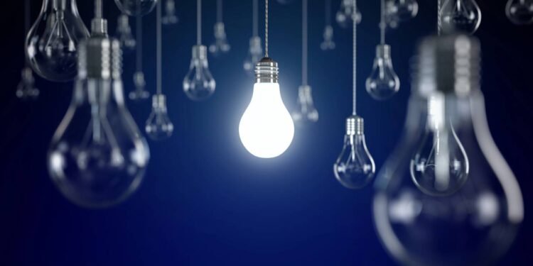 Projeto transforma baterias de notebook em fonte de energia solar