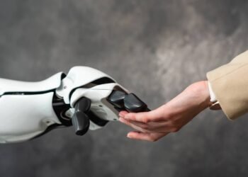 Após demissão em massa na Amazon, especialistas explicam influência de IA na decisão