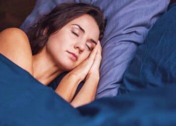 Mudanças simples no quarto que fazem toda diferença no seu sono