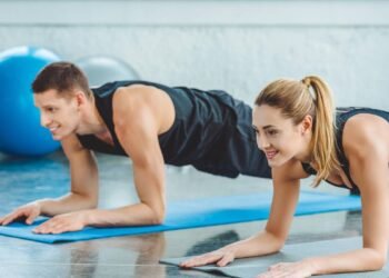 Pesquisa aponta que realizar mesmos exercícios não funcionam de forma igual para a saúde de homens e mulheres